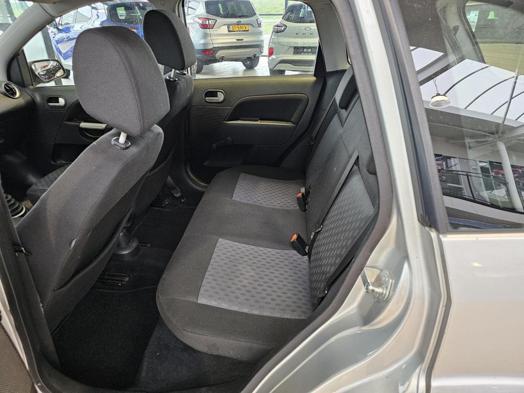 Ford Fiesta 1.4-16v futura