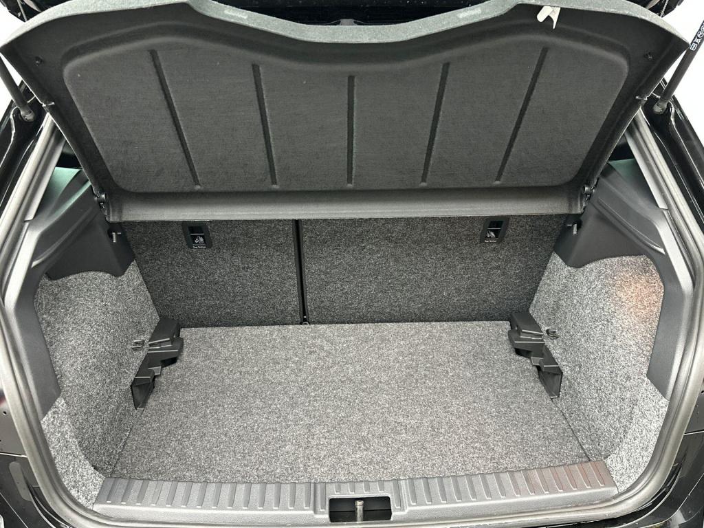 Seat Ibiza style business connect 1.0 ecotsi 85 kw / 115 pk h