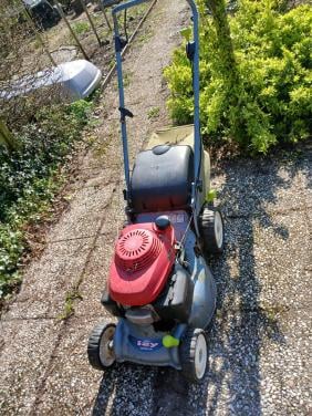 Grasmaaier Honda IZY benzinemaaier