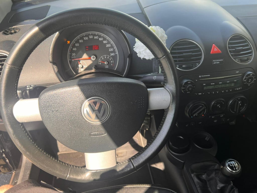 Volkswagen New Beetle cabriolet 1.6 highline