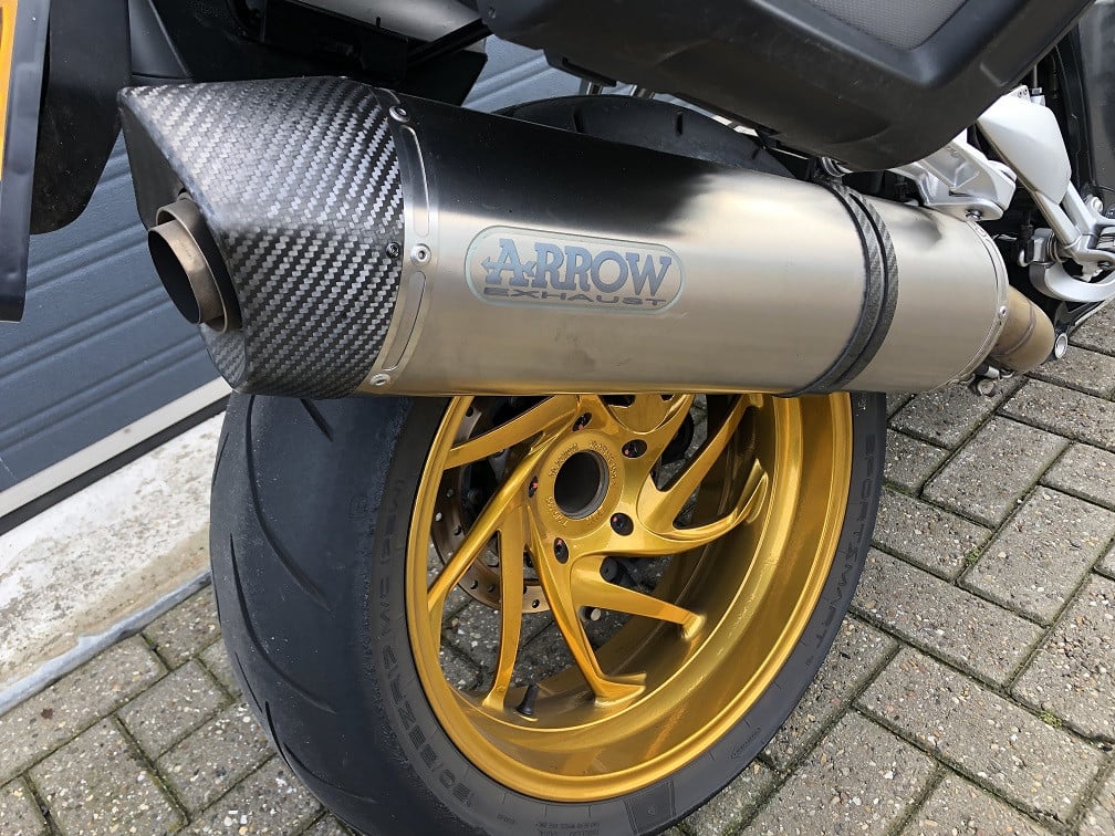Frisse BMW K1200R met slechts 43 dkm, kofferset, nieuw model ABS, €3995.-