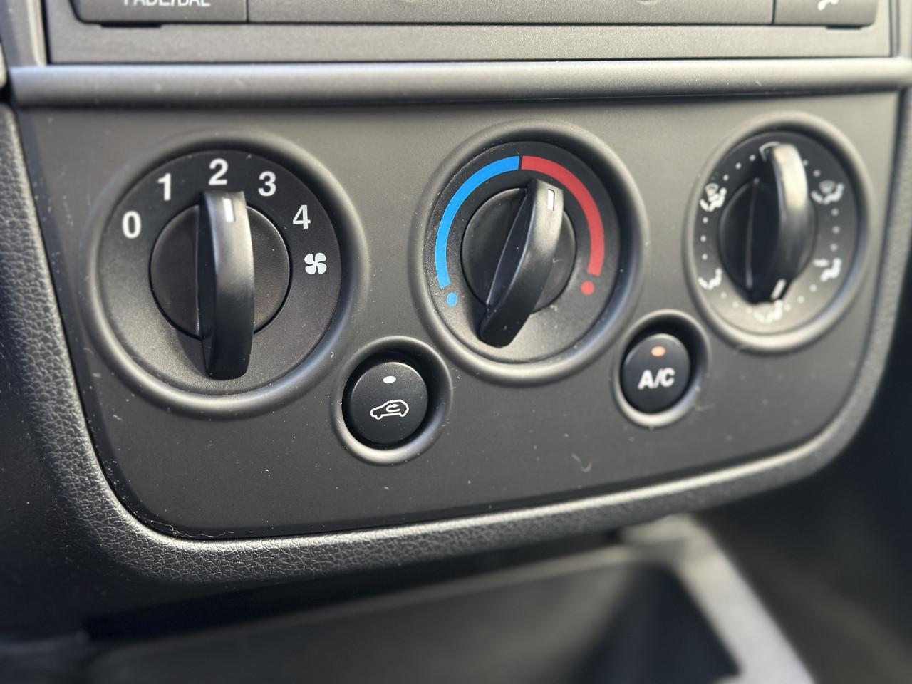 Ford Fiesta 1.3-8V Cool & Sound - 1e eigenaar / Weinig KM / Airco / NAP /