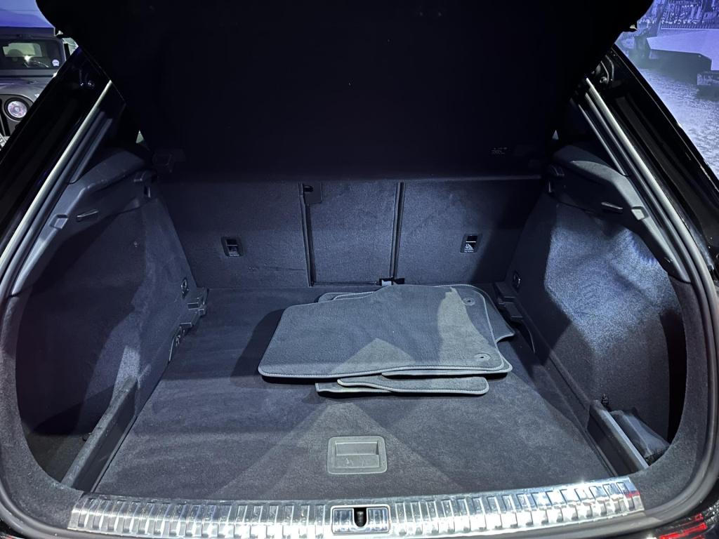 Audi Q3 35 tfsi s line pro line s *navi*appconnect*camera*