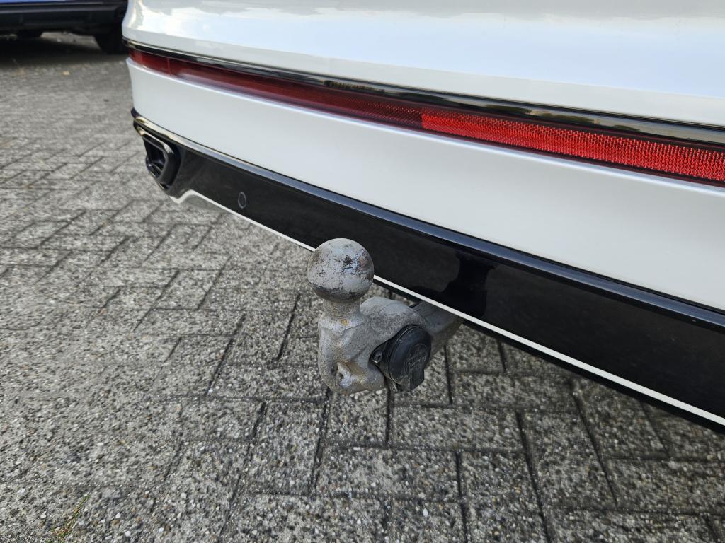 Volkswagen Tiguan 1.5 tsi r-line business+ | pano | elek. trekhaak rijklaar