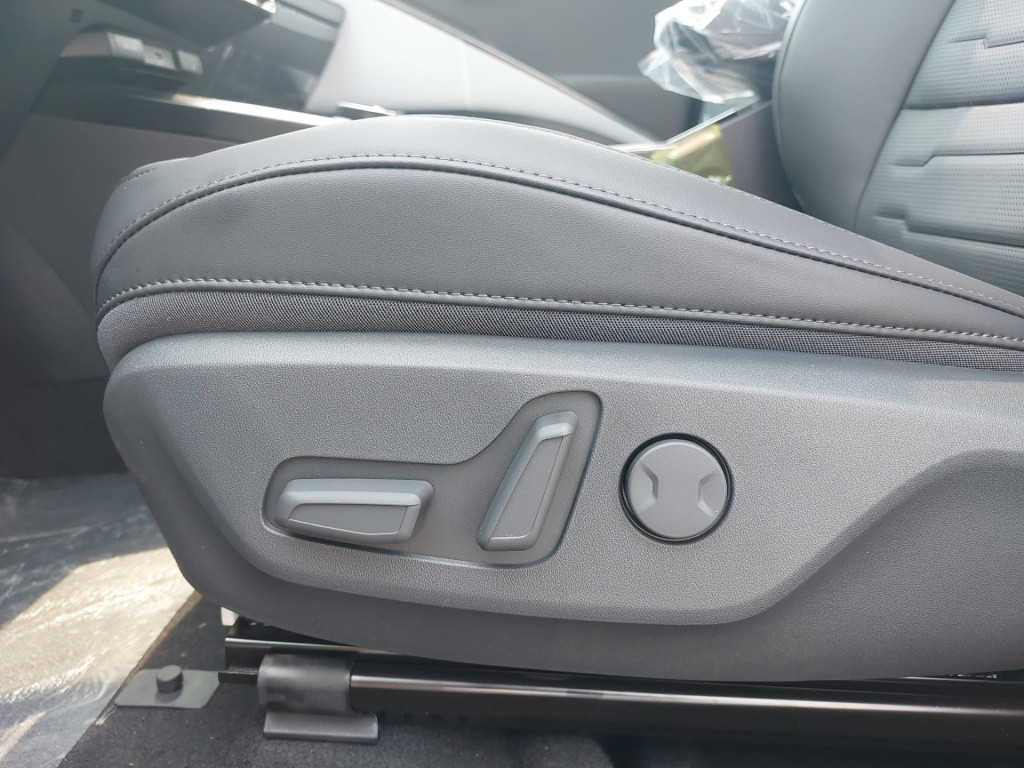 Kia Niro Ev plus 64.8 kwh snel leverbaar | schuif/kantel dak | electrisch v