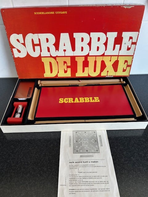 Scrabble de luxe...spel compleet met draaitafel