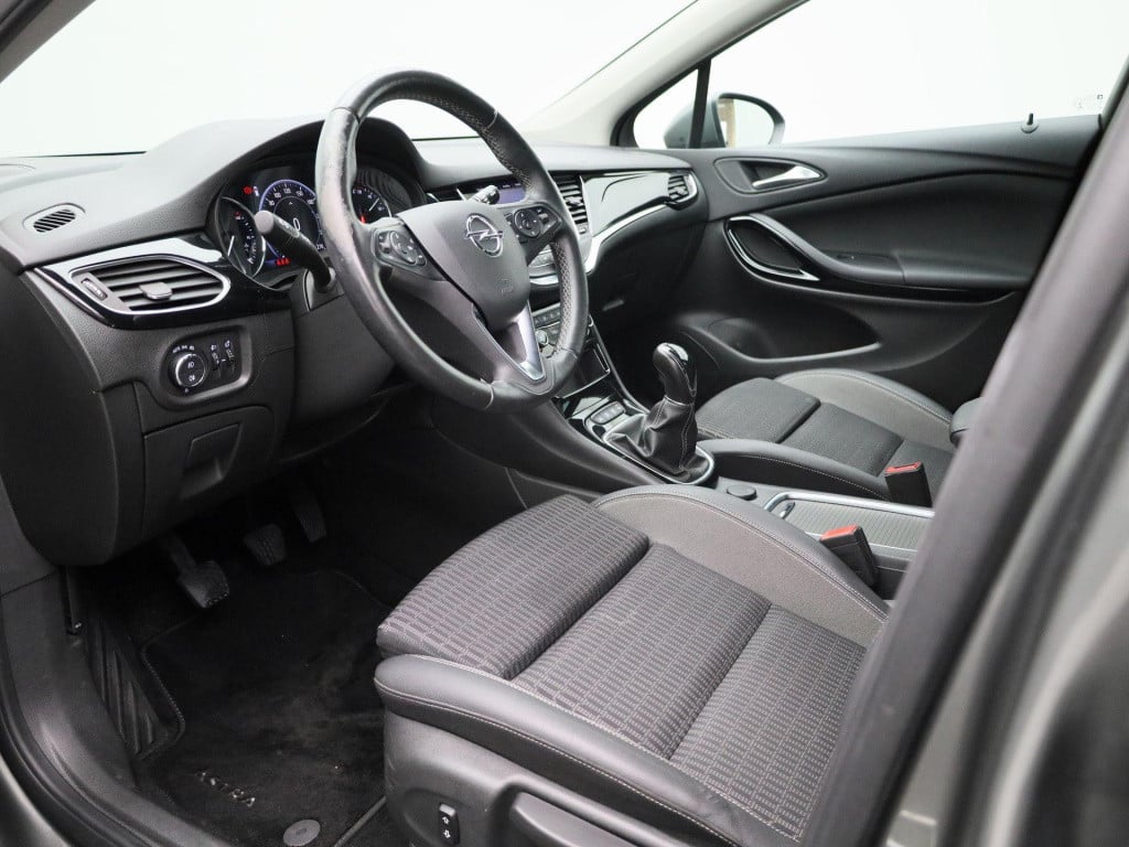 Opel Astra 1.2 edition | lmv | parkeer sensoren | climate control | dab | s