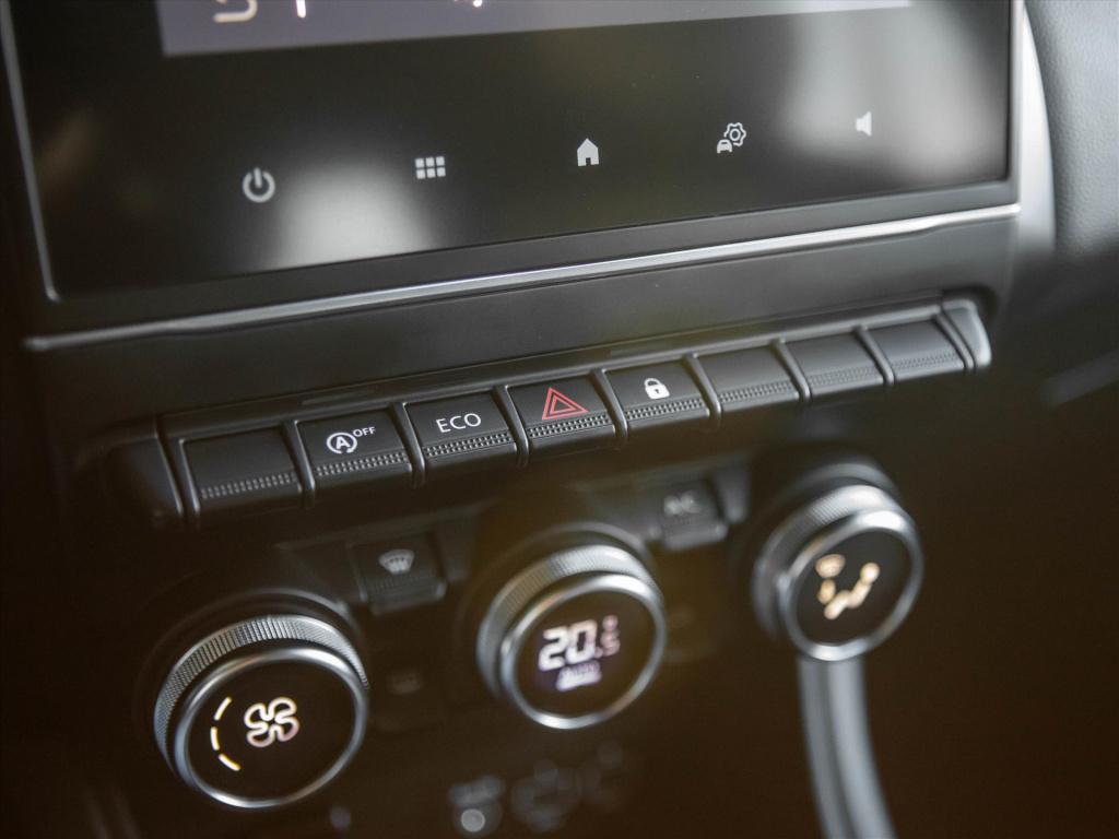 Renault Captur tce 140 intens | automaat | apple carplay | android auto | p