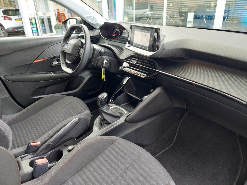 Peugeot 208 1.2 pt active pack navi/airco/lmv