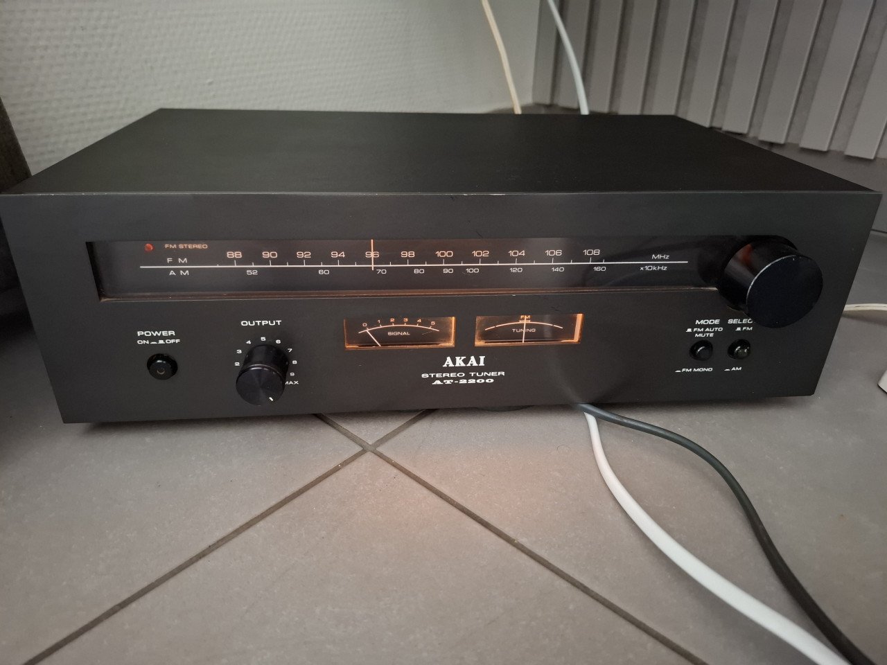 AKAI AT-2200