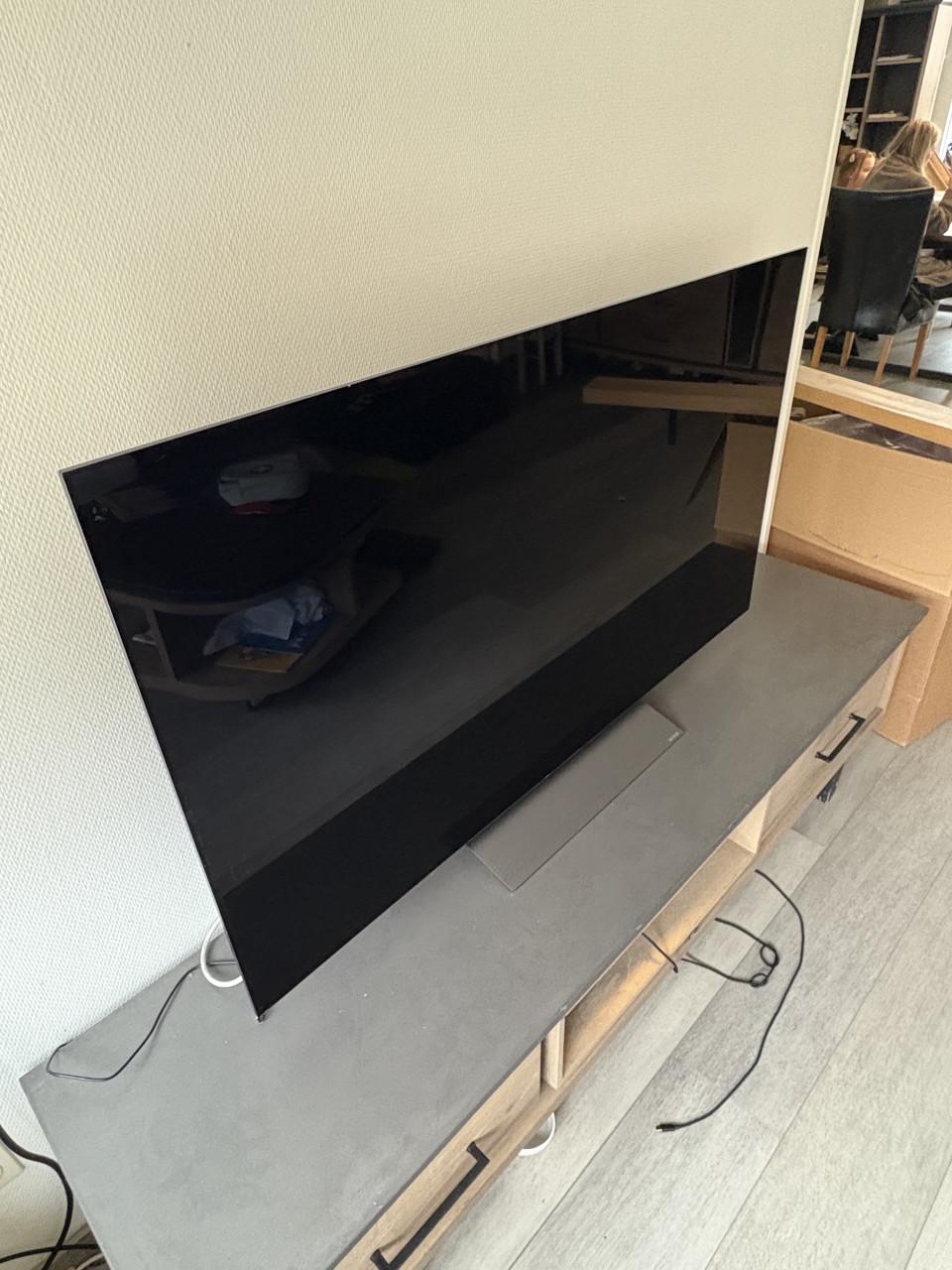 LG oled55c24la 55 inch.