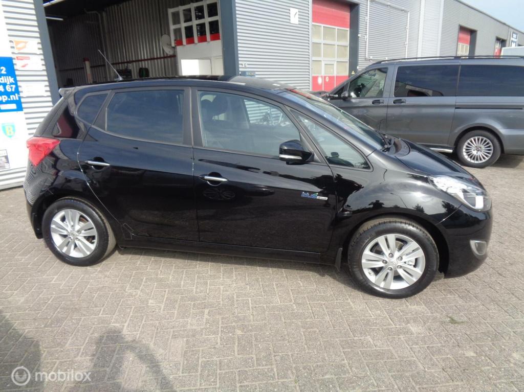 Hyundai Ix20 1.4i i-drive/airco/lm velgen/pdc/camera/trekhaak/hoge zit/nap