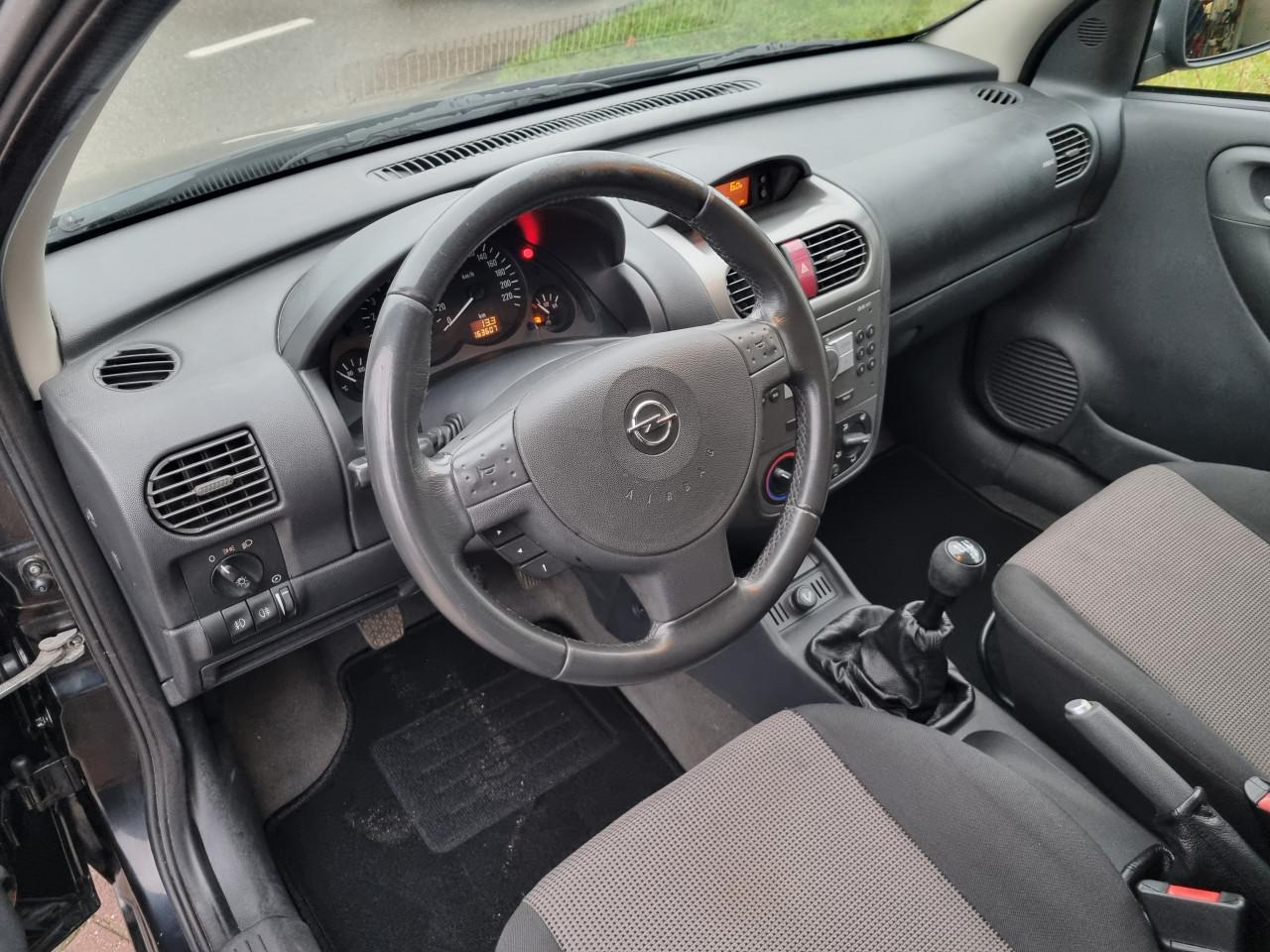 Opel Corsa 1.4-16V Maxx