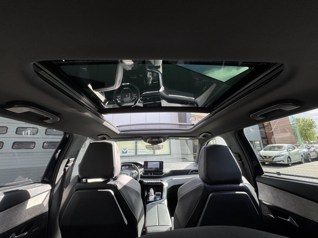 Peugeot 5008 1.2 puretech blue lease gt | trekhaak afneembaar | panoramadak