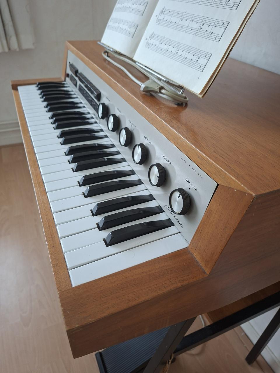 Philicorda orgel GM751
