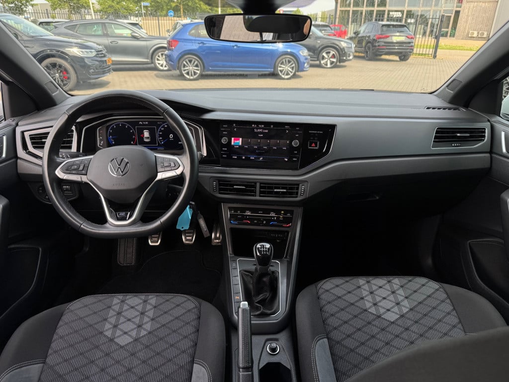 Volkswagen Taigo 1.0 tsi r-line * panoramadak * virtual cockpit * led * pdc