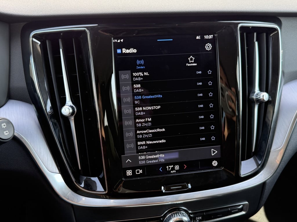 Volvo V60 b3 aut7 163pk essential ed| adap.cruise| camera| stoel.verw