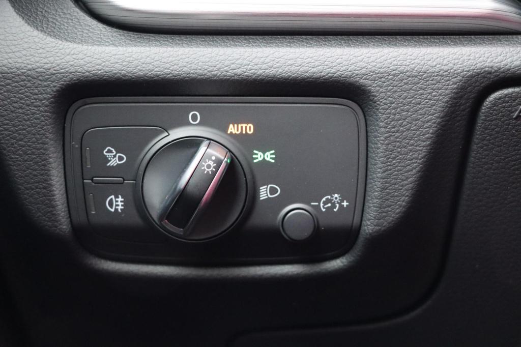 Audi A3 limousine 40 tfsi quattro advance sport 190pk s-tronic