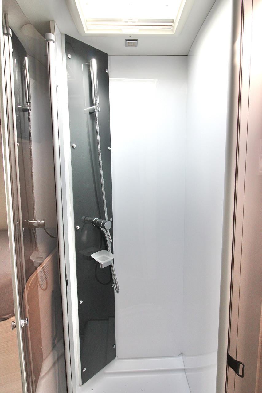 Chausson Welcome 727GA(Lengtebedden, Nieuwstaat, Eerste eigenaar!!!)