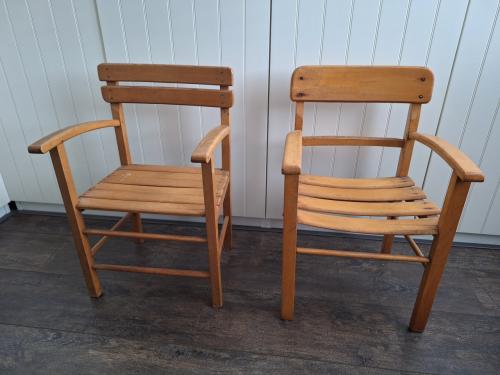 Vintage kinderstoeltjes