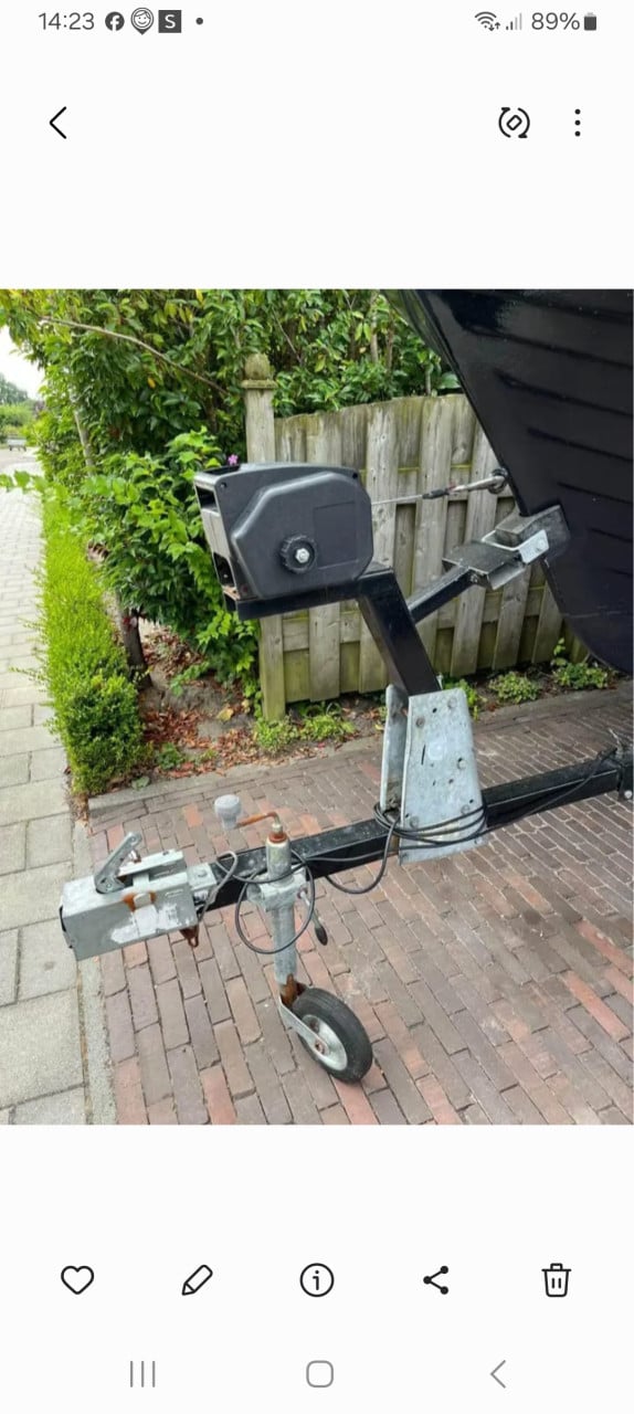 Te koop boot met trailer