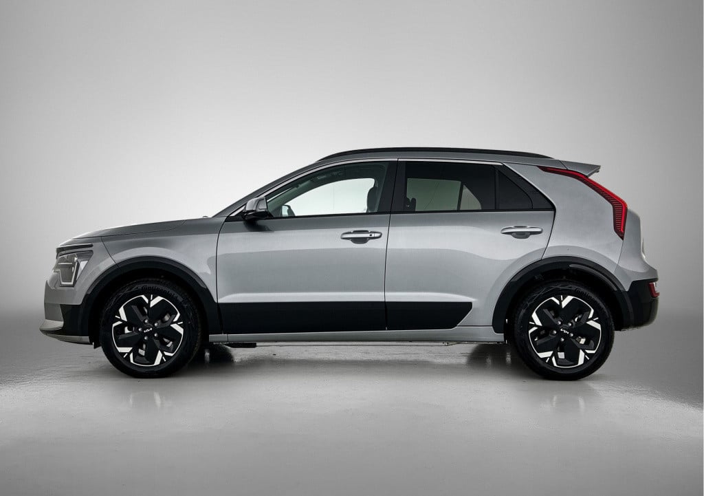Kia Niro Ev air 64.8 kwh | company car | 10 jaar garantie | parkeercamera |