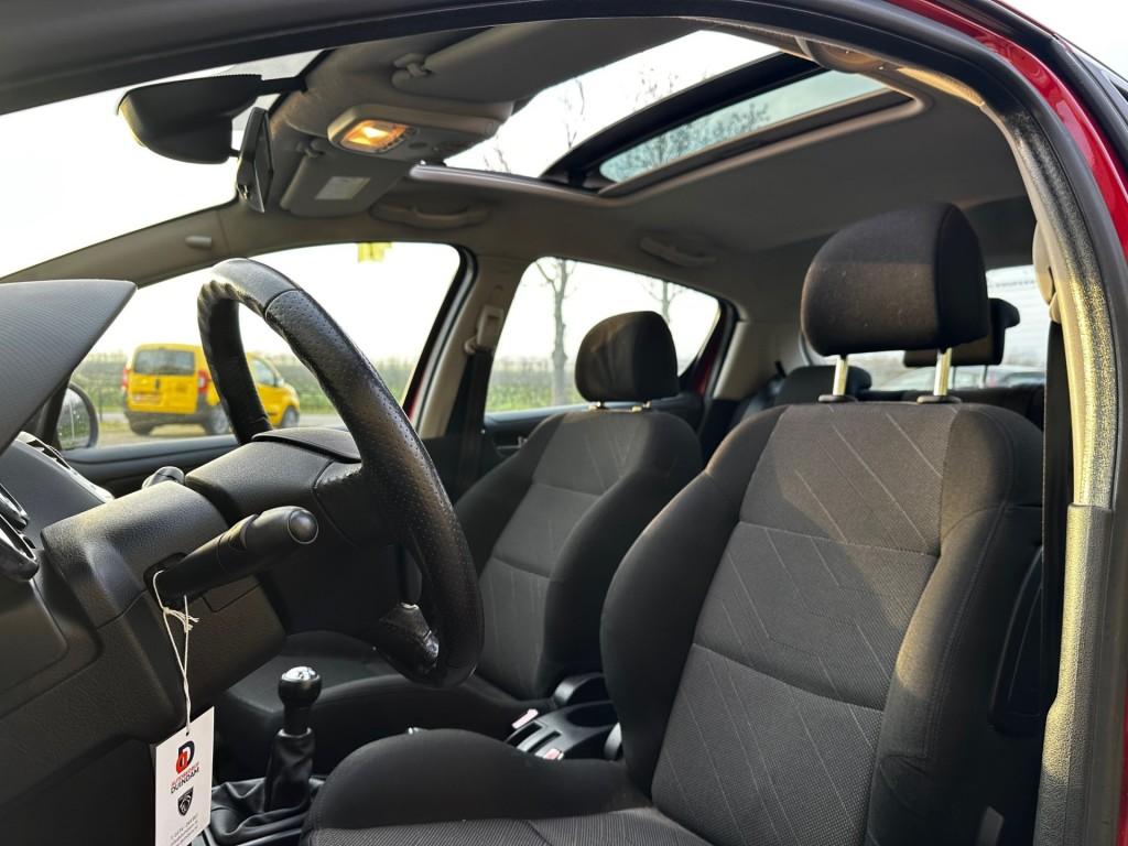 Peugeot 207 1.4 vti xr