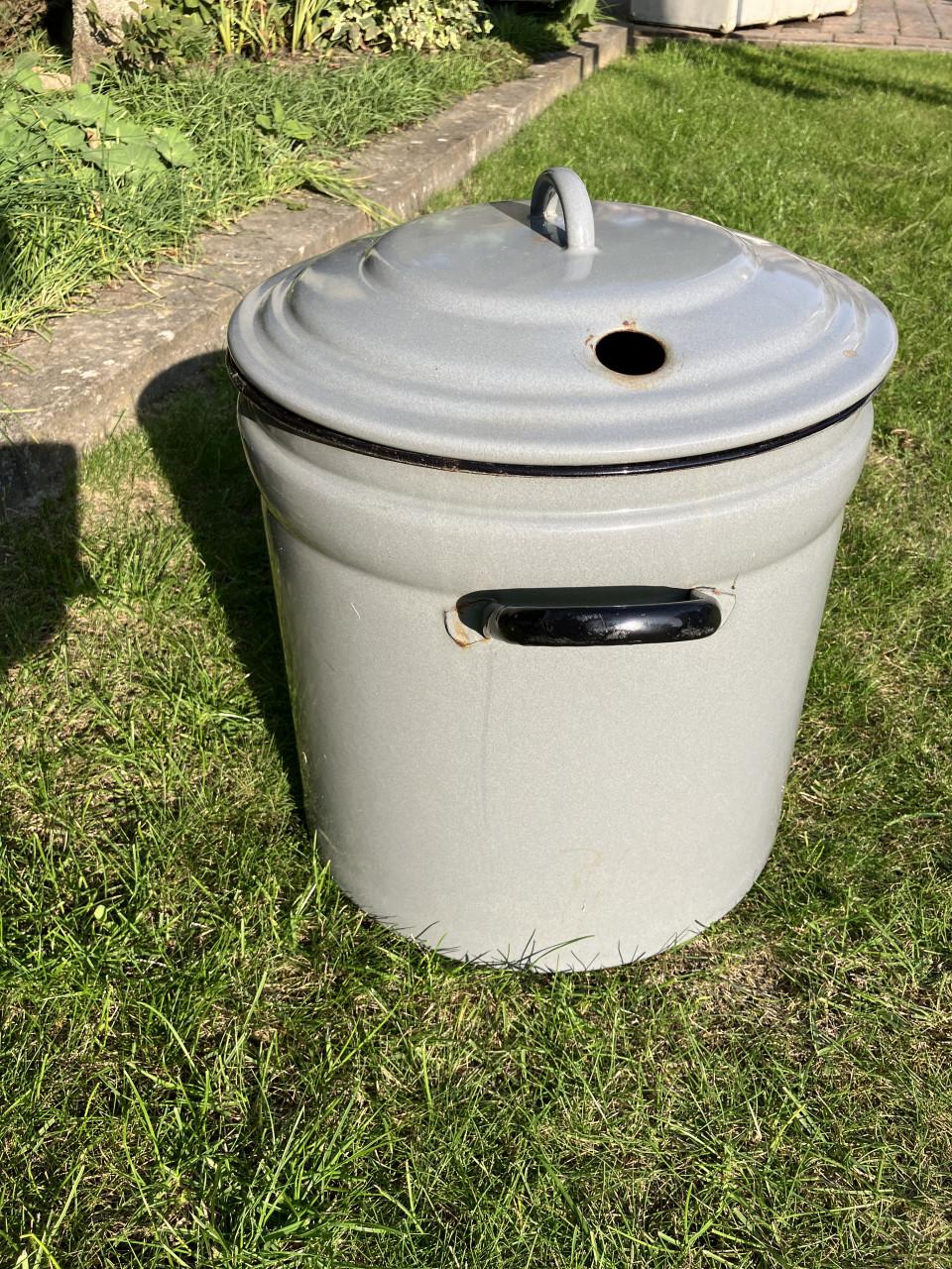 Emaille stomer – middelgrote steriliseerketel 32cm
