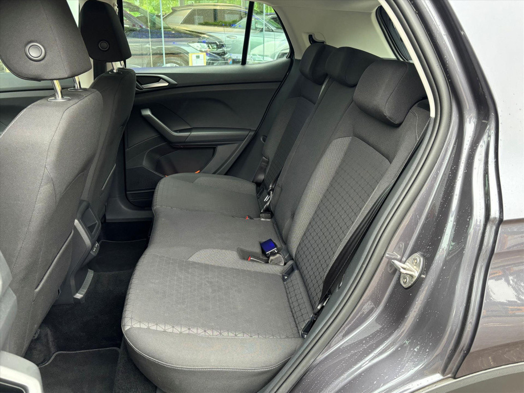 Volkswagen T-cross 1.0 tsi 95pk life apple carplay| adapt cruise| rijklaar 