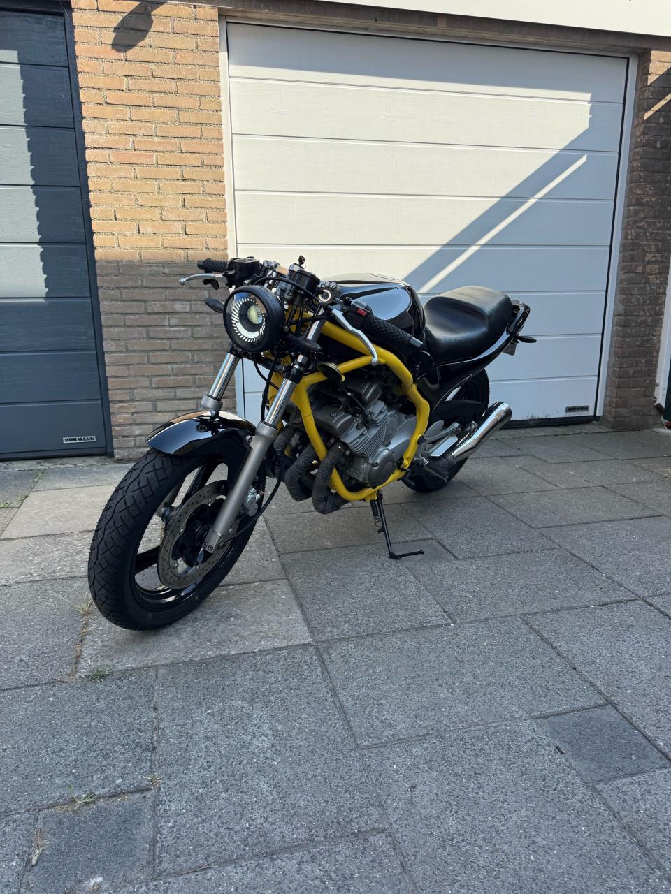 Yamaha XJ600S 4BR Naked