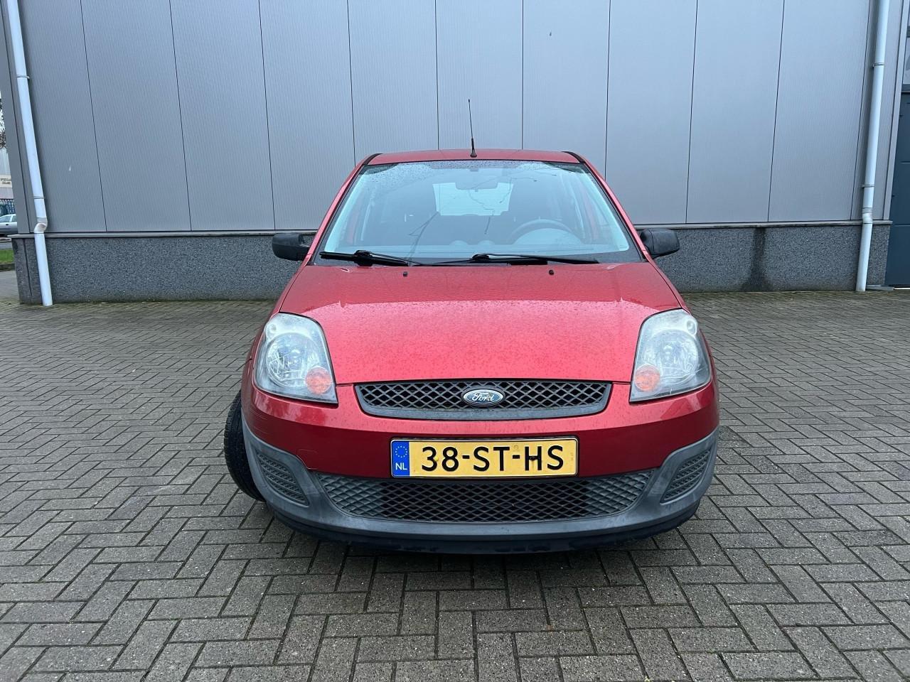 Ford Fiesta 1.3-8V Champion 137.823Km Jaar Apk