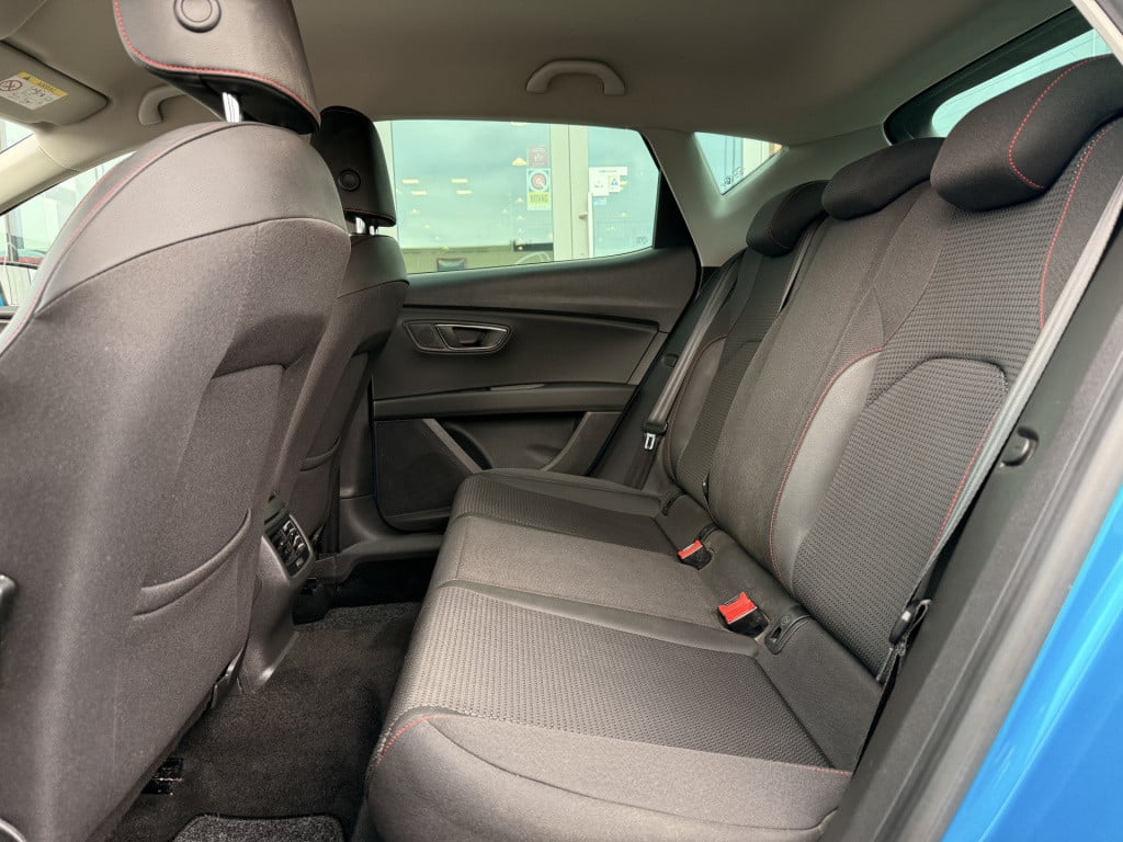 Seat Leon 2.0 tdi fr | led | navi | cruise | dab | stoelverwarming | blueto