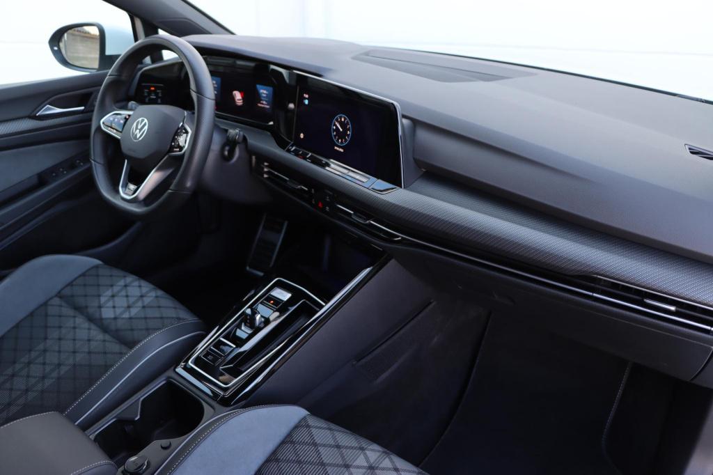Volkswagen Golf 1.5 etsi r-line 150pk dsg7
