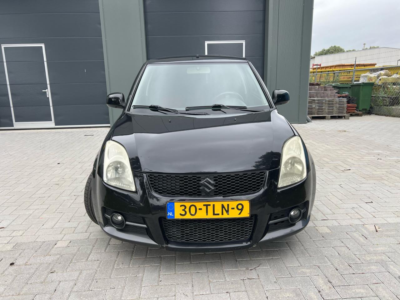 Suzuki Swift 1.6 Sport Velgen Dubbel uitlaat