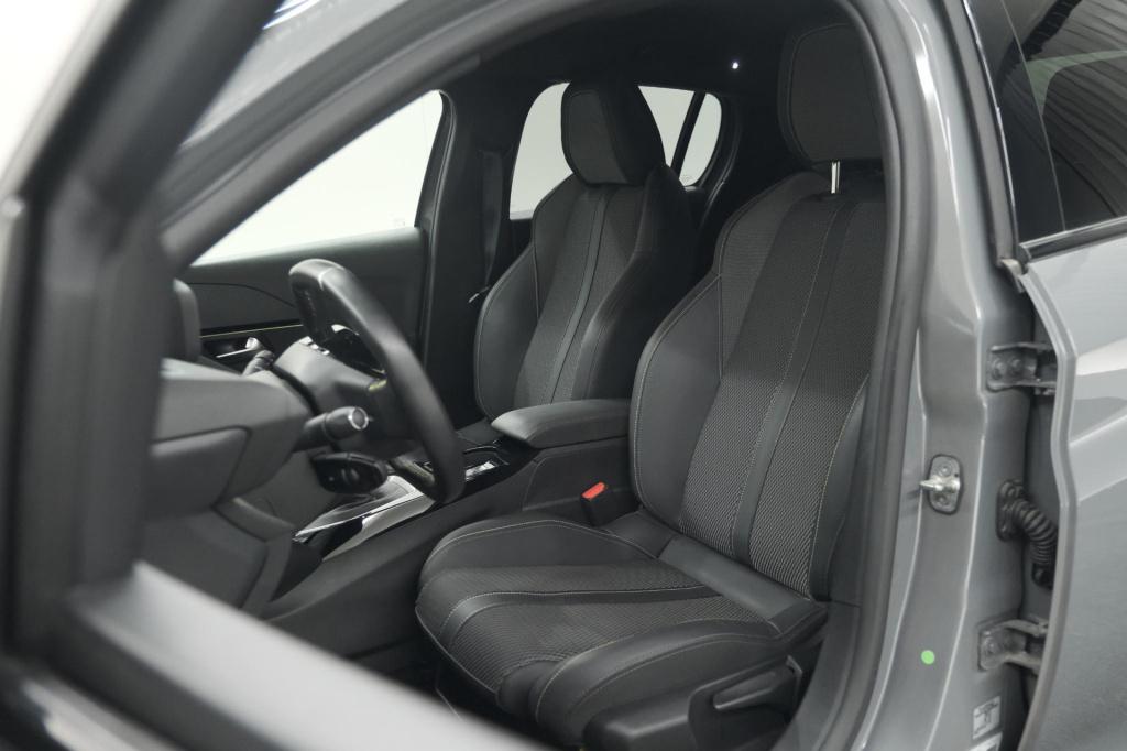 Peugeot 208 puretech 100 gt | camera | navigatie | apple carplay | parkeers