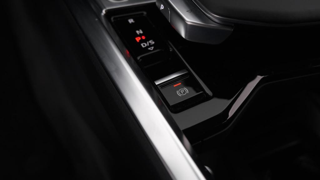 Audi E-tron sportback 55 quattro s edition 95 kwh 408 pk| head-up display |