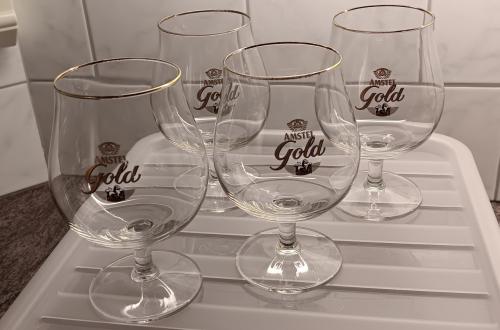 4 BIERGLAZEN "AMSTEL GOLD"