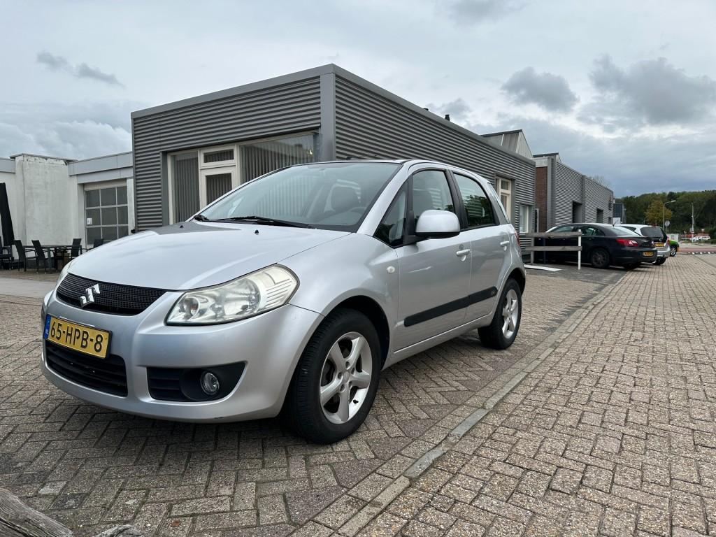 Suzuki Sx4 1.6 exclusive automaat airco hoge zit!