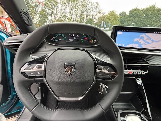 Peugeot 2008 1.2 hybrid 110pk e-dcs6 business apple carplay & android auto 