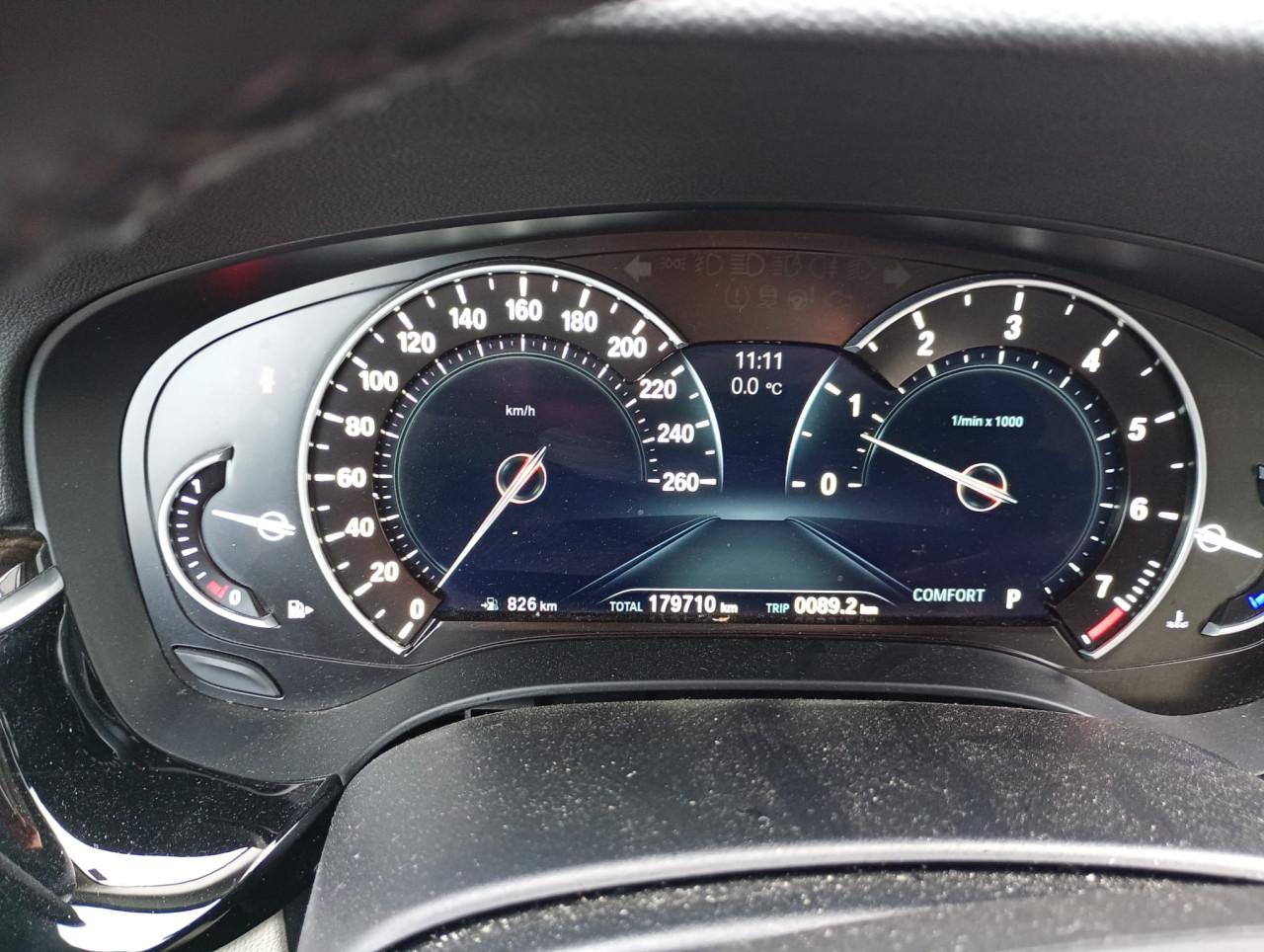 BMW 520i Business Edition | Leder | Trekhaak | APK 11-2026