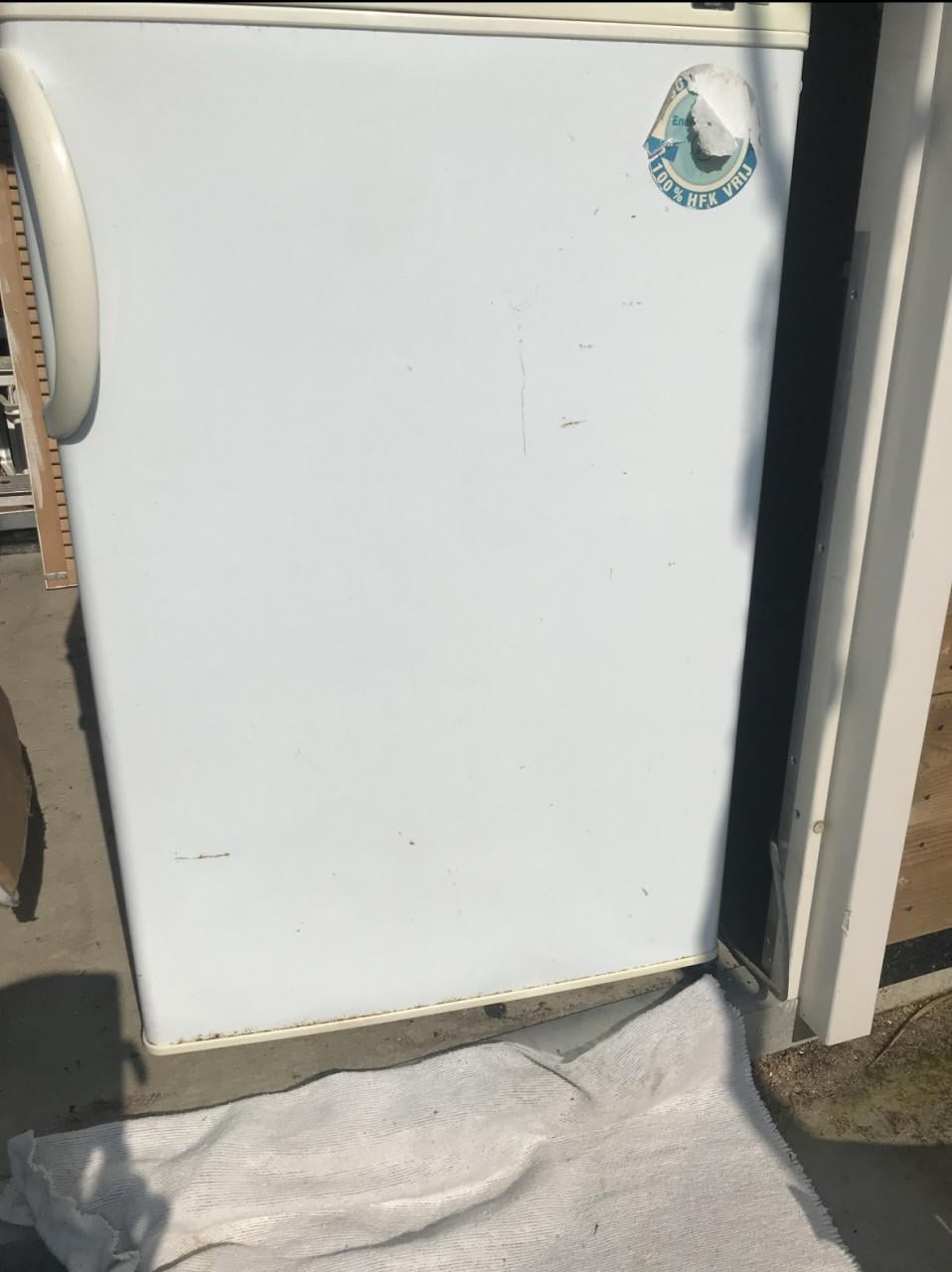 Tafelkoelkast en/of tafelvriezer € 40,-