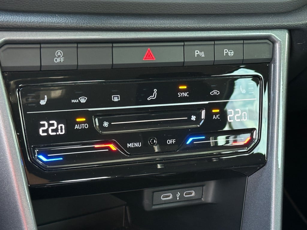 Volkswagen T-roc 1.5 tsi 150pk dsg style | camera | dode hoek | carplay | k
