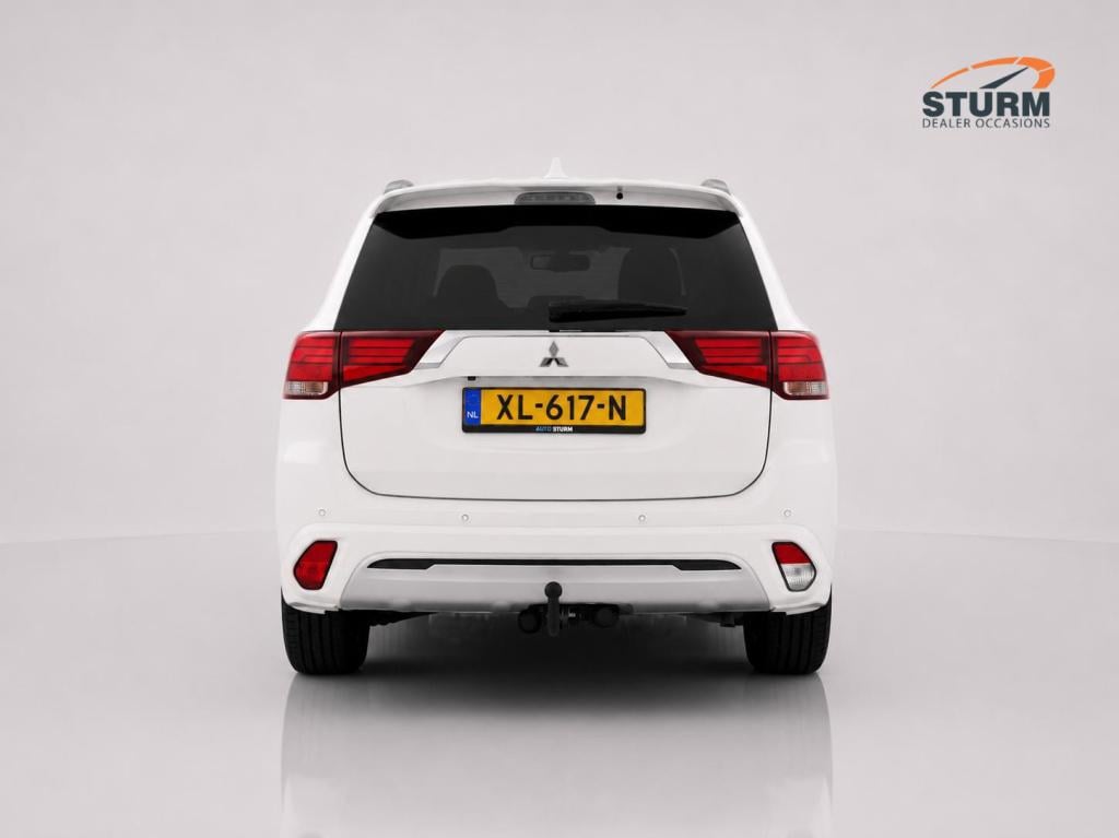 Mitsubishi Outlander 2.4 phev intense+ incl. trekhaak!