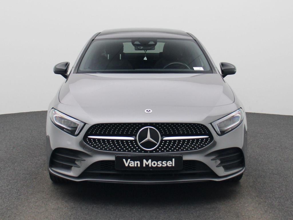 Mercedes-Benz A-Klasse limousine a 250 e amg line | automaat | panoramadak 