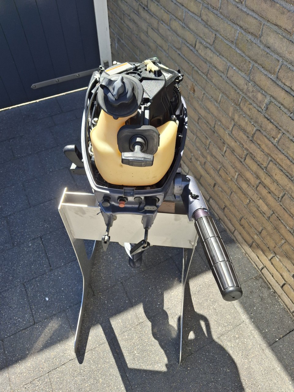 Splinternieuwe rubberboot in doos met yamaha 5pk 4 takt