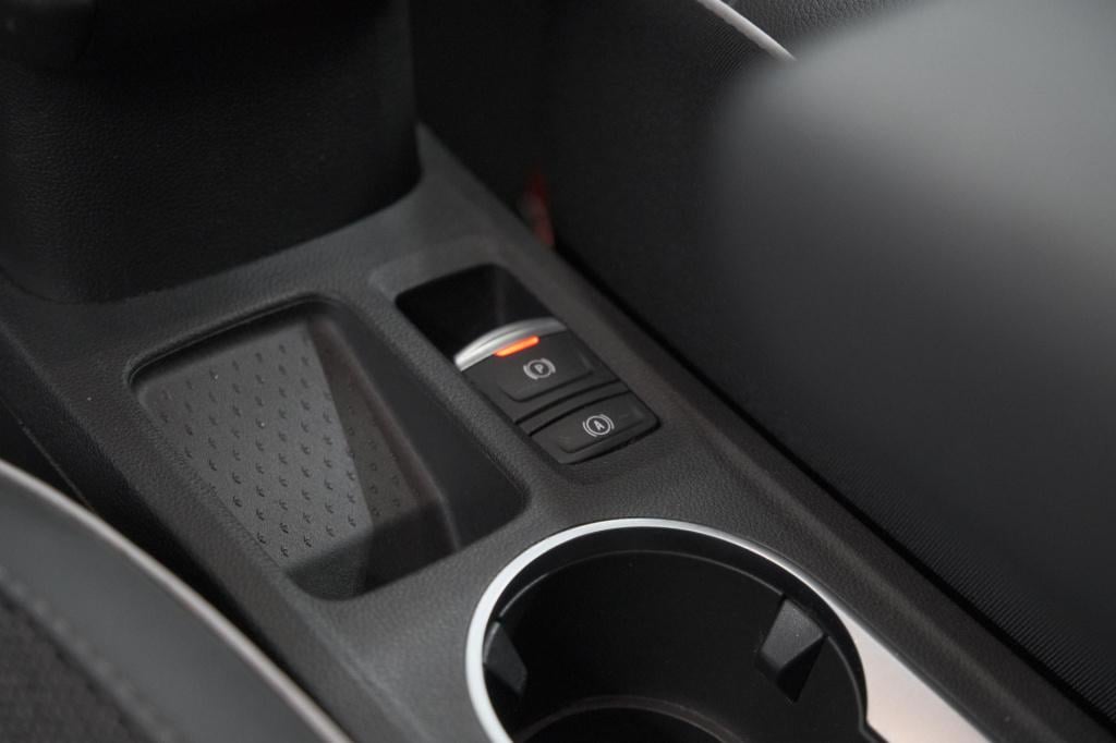 Renault Captur 1.6 e-tech full hybrid 145 techno | navigatie | camera | app