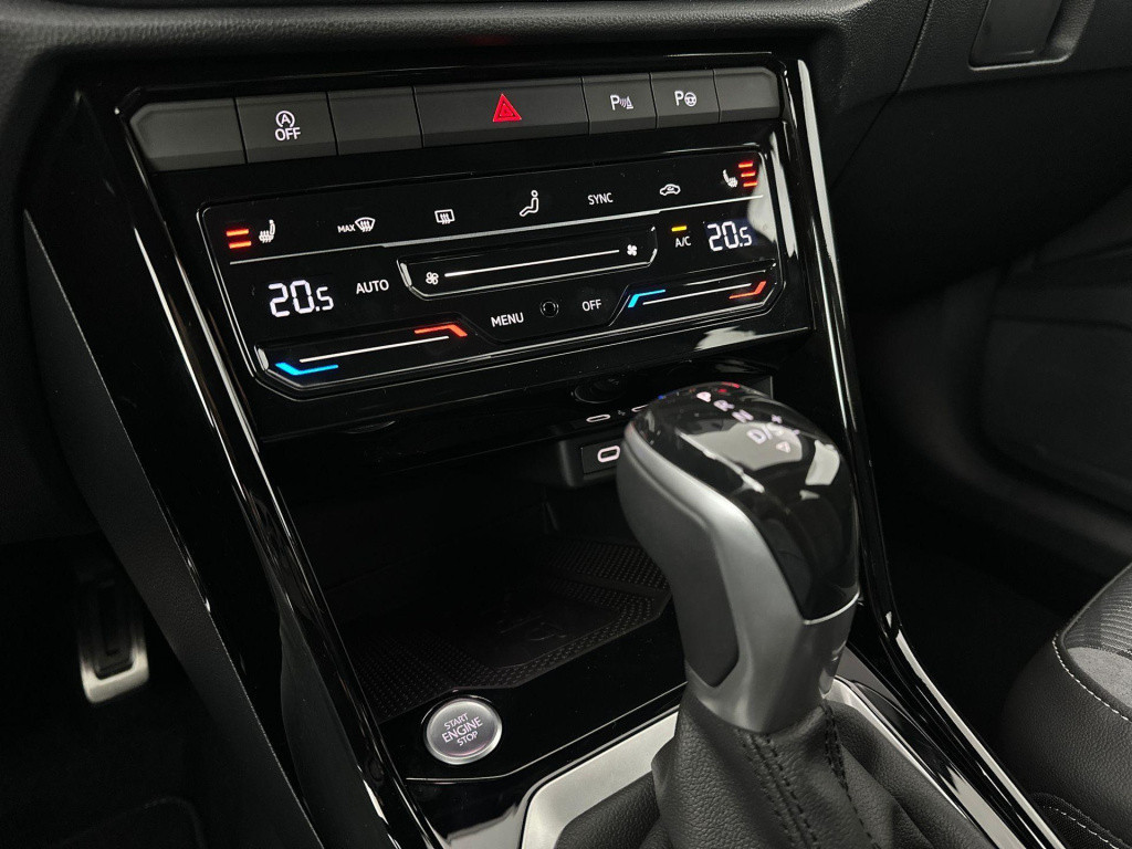 Volkswagen T-roc r-line-edition 1.5 110 kw / 150 pk tsi suv 7 versn