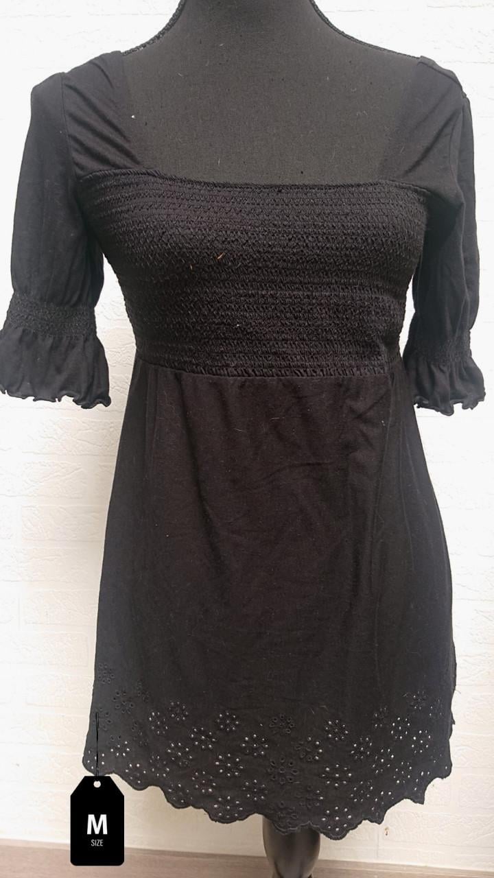 Pakket dameskleding 18 stuks maat M/L