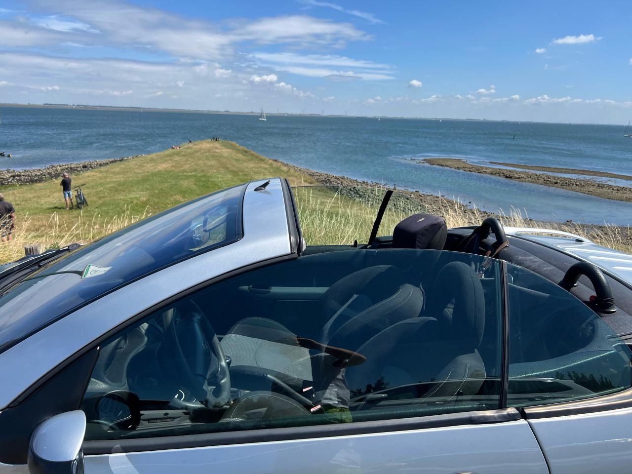 Peugeot 206CC Cabrio in metallic grijs