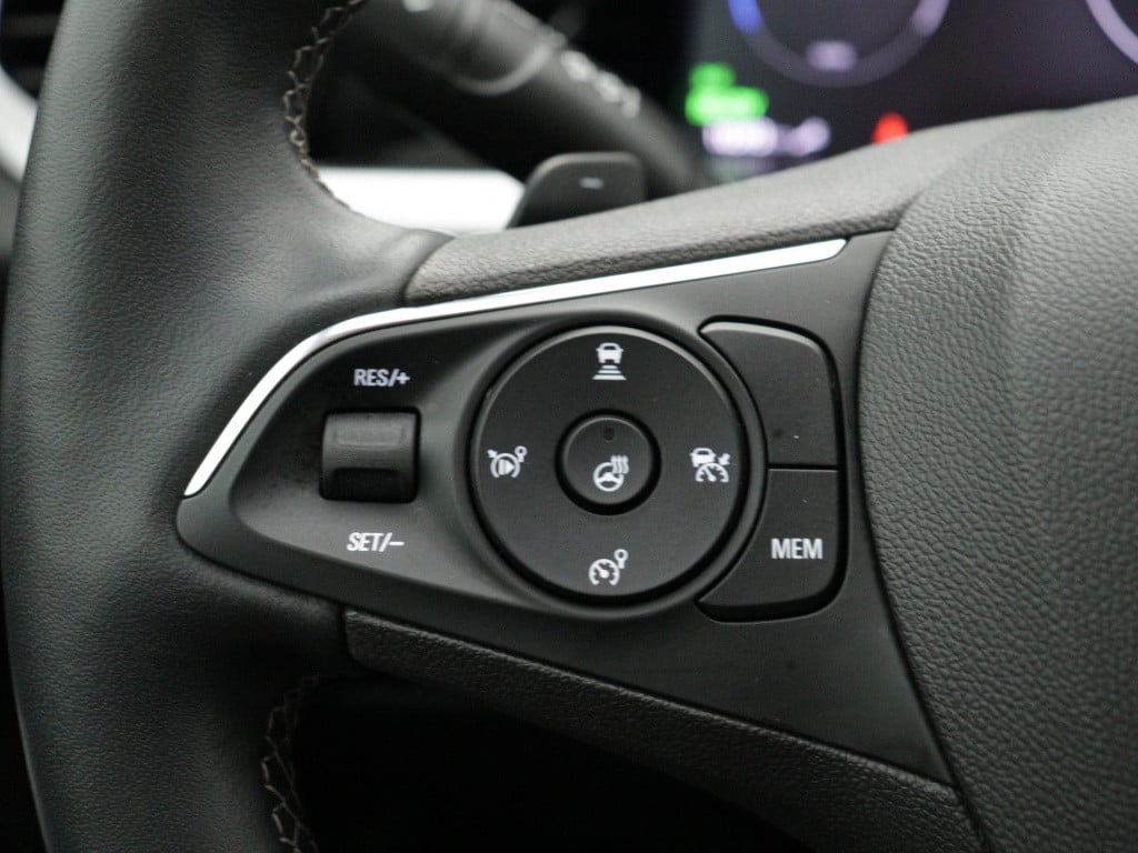 Opel Grandland 1.6 turbo plug-in hybrid gs